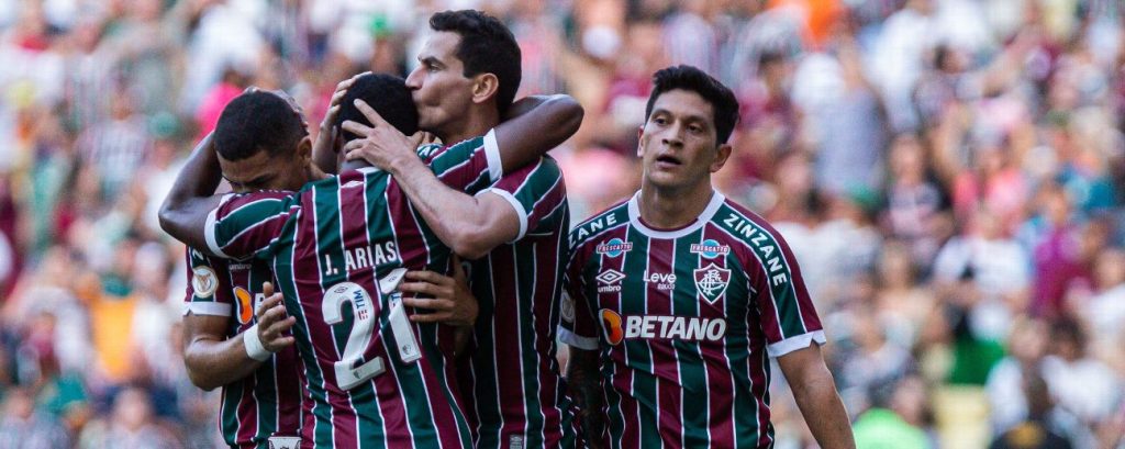 zagueiro fluminense
