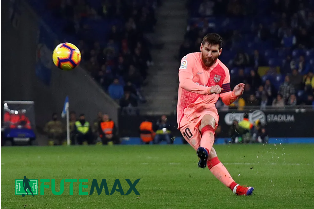quantos gols de falta tem messi